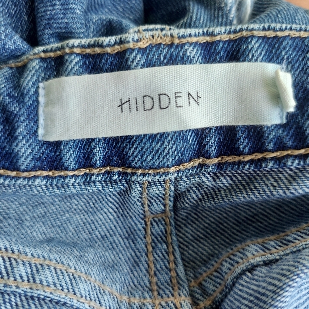 EUC Hidden High-Rise Very Distressed Boyfriend Jean - Picture 5 of 6